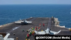 USS Abraham Lincoln participa en la operación Furia Épica de EEUU e Israel contra Irán. 