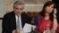 El presidente Alberto Fernández (izquierda) y la vicepresidenta Cristina Fernández de Kirchner, en una foto tomada el 1ro de marzo en la apertura del 138 periodo de sesiones del Congreso de Argentina (Foto: Alejandro Pagni/AFP).