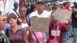 Cierran acceso de los venezolanos a Cúcuta para obtener comida y medicinas