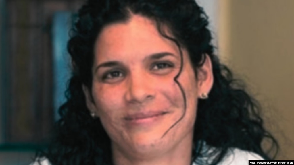 La prisionera política Saily Navarro Álvarez y su padre, el líder opositor y también prisionero político, Félix Navarro