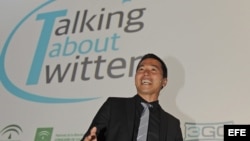 El director general de Twitter UK Tony Wang durante la inauguración de las jornadas " Talking About Twitter".