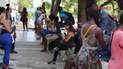 Cibernautas cubanos protestan: El Wi-Fi "se cae y se cae"