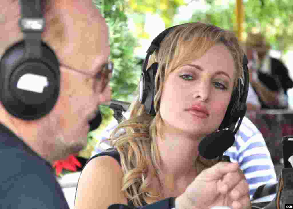 Carlos Oliva y Karen Caballero