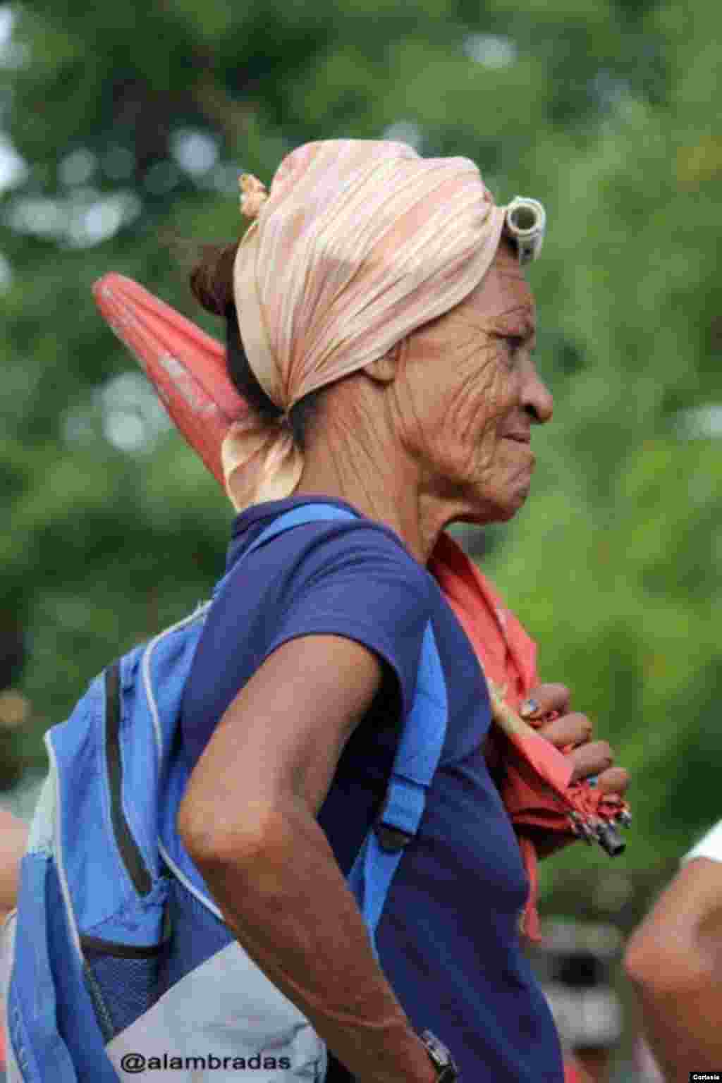 Anciana residente en Holgu&iacute;n