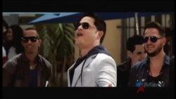 Salsero cubano de Miami graba video en la Habana Vieja