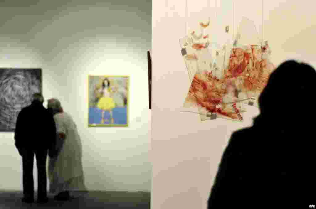 Una pieza de la serie "Derrame", de la artista cubana Adriana Arronte, que integra la exposici&oacute;n "Virgen&nbsp;de la Caridad del Cobre".