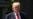El presidente de Estados Unidos, Donald Trump, sale de la Casa Blanca en Washington.