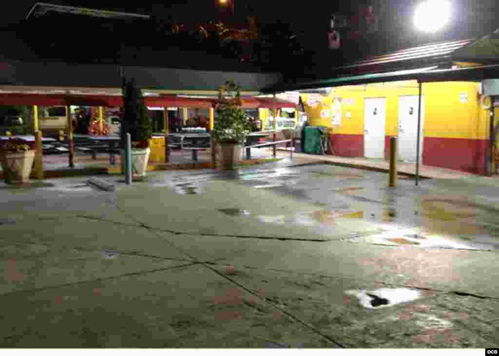 Amanece en El Palacio de los Jugos.