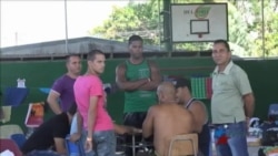 Migrantes cubanos en Costa Rica: unos esperan en refugios; otros en hoteles