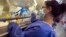 Los hispanos tienen menos riesgos de padecer de Osteoporosis.