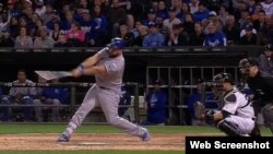 Kendrys Morales pegó un cuadrangular.