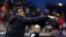 El entrenador del FC Barcelona, Luis Enrique, durante el partido frente al Atlético de Madrid.