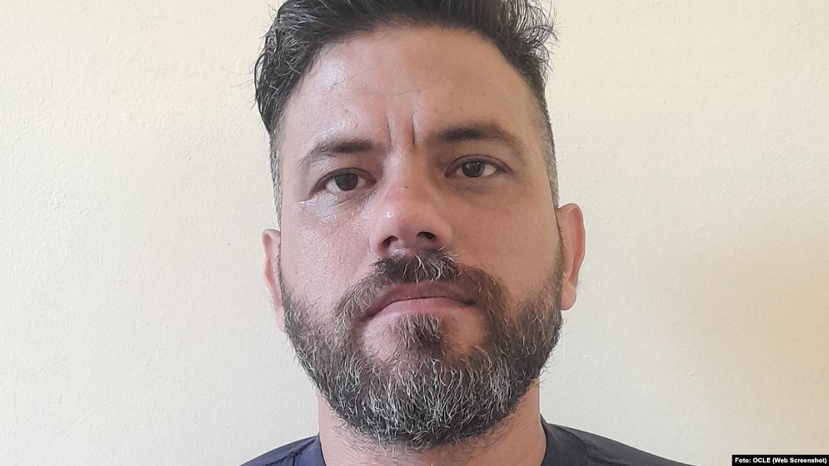 Seguridad del Estado amenaza con cárcel o exilio al periodista independiente Austin Llerandi