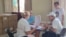 Voluntarios trabajan en la distribución de la ayuda humanitaria de EEUU en Camagüey.