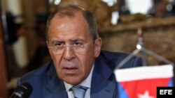 El canciller ruso, Serguei Lavrov, habla durante su encuentro con su homólogo cubano, Bruno Rodríguez, en Cuba