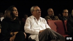 En esta foto de archivo Mariela Castro y el historiador Eusebio Leal.