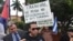 Cubanos en Florida han manifestado su oposición a la decisión de Carnival de aceptar las reglas de Cuba.