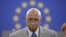 Fariñas pronuncia su discurso de aceptación del premio Sájarov en el Parlamento Europeo, en julio de 2013. (EFE/Archivo)