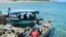 Balseros cubanos llegando a Islas Caimán.