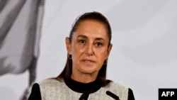 La presidenta de México, Claudia Sheinbaum, habla durante su conferencia de prensa diaria en el Palacio Nacional de la Ciudad de México el 3 de agosto de 2026.