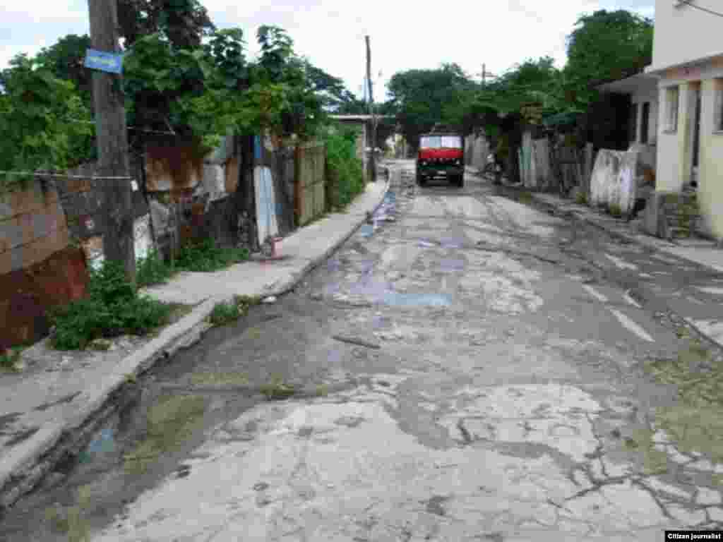 &nbsp;Habana: fachadas y calles vistas por el lente del comunicador Lazaro Yuri Valle.