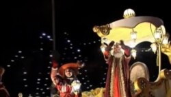 En España los Reyes Magos traen regalos