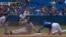 Abreu es declarado quieto en tercera base.