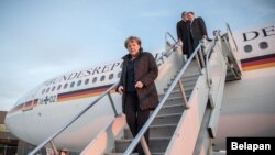 La canciller alemana Angela Merkel llega a Washington DC. 