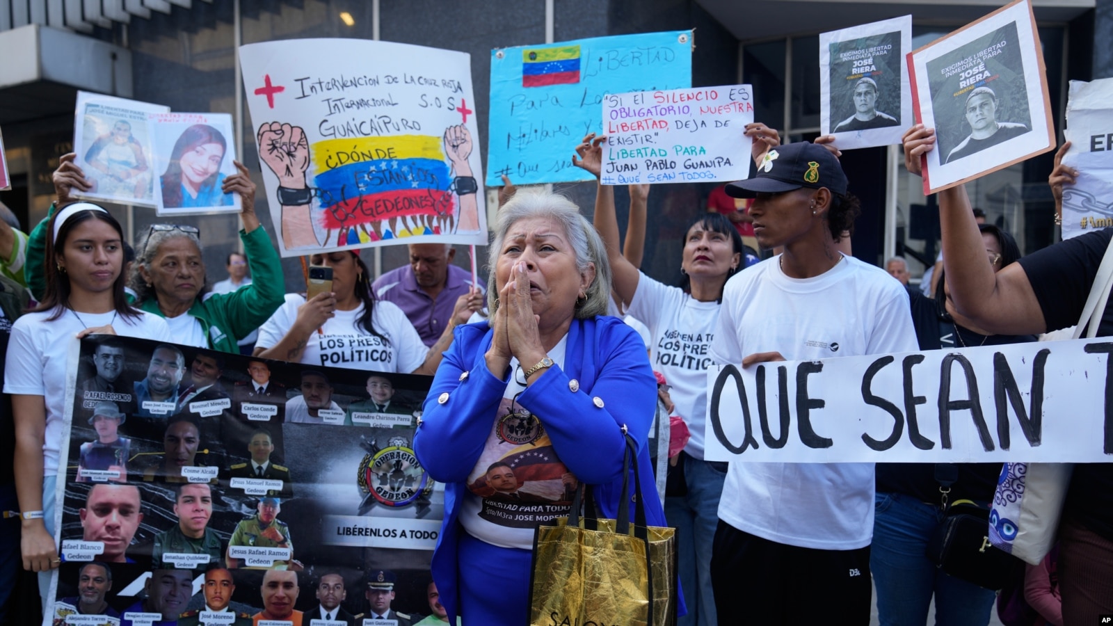 Foro Penal recibe “avalancha” de denuncias sobre presos políticos, torturas y amenazas en Venezuela