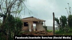 Familias en Velazco y Palmarito de Cauto denuncian falta de ayuda oficial tras el huracán Melissa