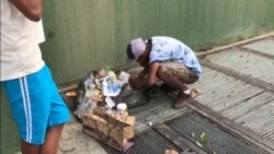 Venezolanos recurren a la basura para alimentarse