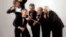 Les Luthiers, con Daniel Rabinovich en primer plano.