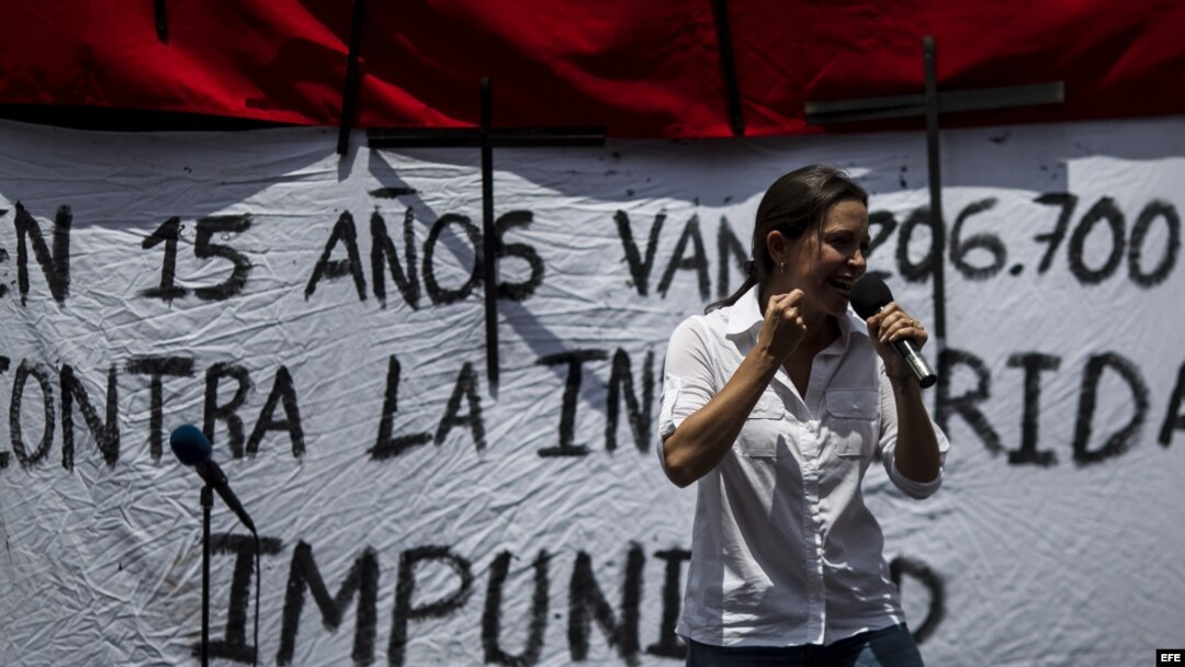 La diputada de oposición María Corina Machado.