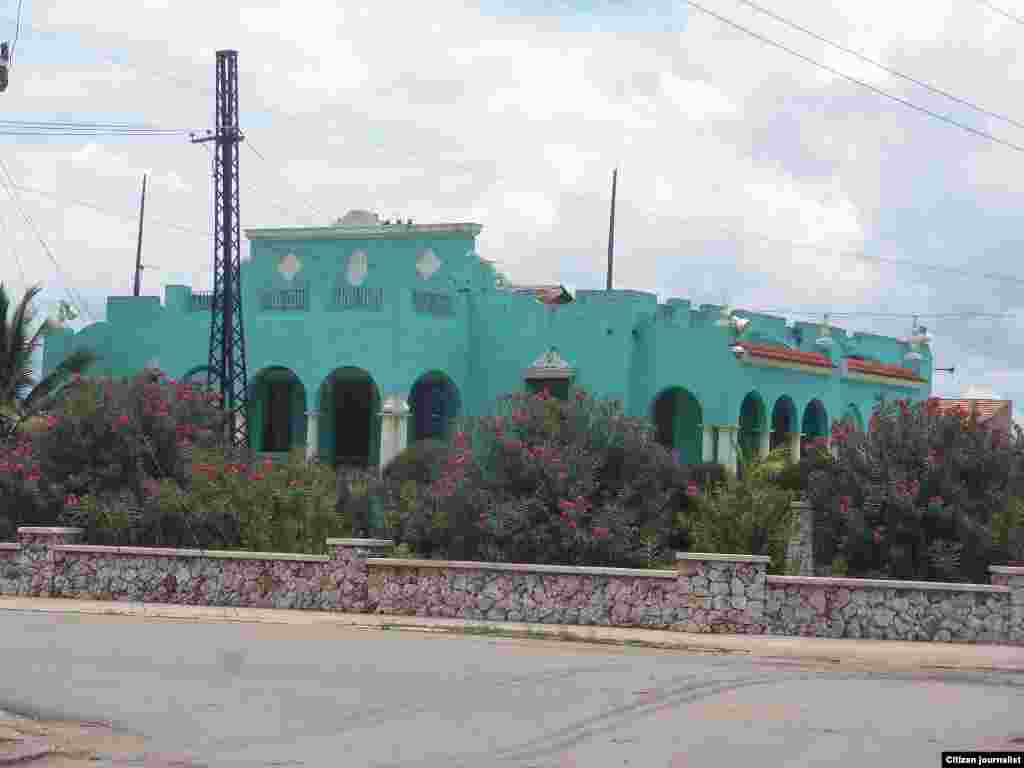 Reportero ciudadano Wilfredo Márquez recoge imágenes de la antigua fábrica de torula en Matanzas