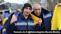 Prisioneros de guerra ucranianos liberados del canje con Rusia, por mediación de EE. UU. y Emiratos Árabes Unidos. 