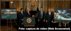 Presidente Donald trump junto al secretario de Estado, Marco Rubio, el secretario de Guerra, Pete Hegseth, y el de Marina, John Pelan.