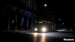 Los apagones se han vuelto la nueva normalidad en Cuba. (REUTERS/Norlys Perez)