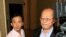  Dos funcionarios norcoreanos sin identificar salen del Ministerio de Seguridad de Panamá en Ciudad de Panamá tras reunirse con autoridades panameñas 