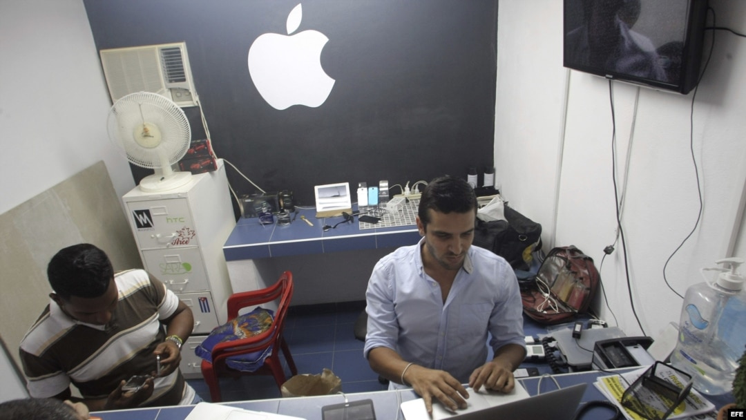 Desde "apps" hasta pizza a domicilio, ingenio privado moderniza a Cuba