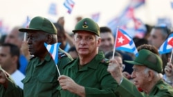 Cubanos reaccionan a sanciones contra familiares de Díaz-Canel y los Castro