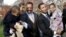 El senador demócrata estadounidense John Kerry (2i) junto a Jesse Jackson (3i), el congresista demócrata Jesse Jackson Jr. (2d), en Washington D.C. 
