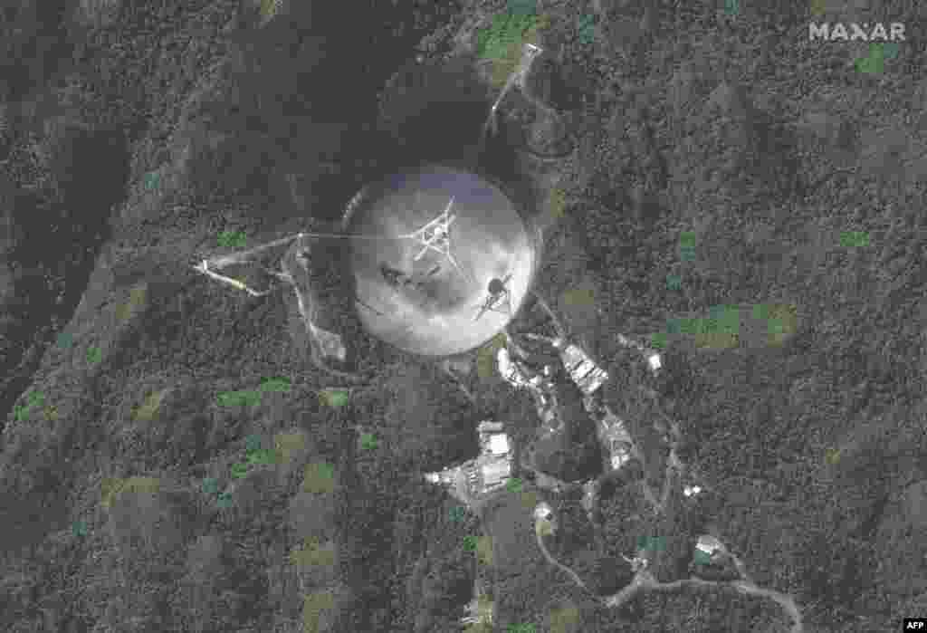 Imagen de satélite del Observatorio de Arecibo, en Puerto Rico. Distribuida por Tecnología Maxar.