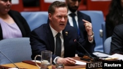 Embajador de EEUU, Mike Waltz.