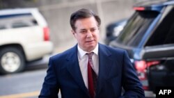 Paul Manafort, ex jefe de campaña del presidente de Estados Unidos Donald Trump, fue sentenciado el 7 de marzo de 2019 a 47 meses de prisión por delitos fiscales y fraude bancario (foto de Brendan Smialowski / AFP. ARCHIVO).)