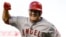 Mike Trout de Liga Americana celebra su cuadrangular frente a la Liga Nacional.
