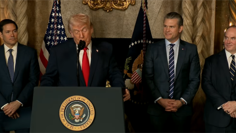 Trump anuncia la construcción de buques de guerra, "100 veces más poderosos que cualquier acorazado jamás construido"