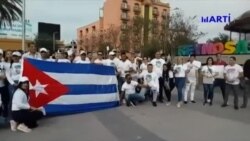 Miembros de la sociedad civil independiente cubana continúan varados en la frontera americana.