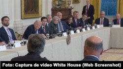 Trump se reúne con ejecutivos de una veintena de compañías petroleras estadounidenses