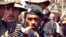 Miembros de la guerrilla de las FARC en formación. 