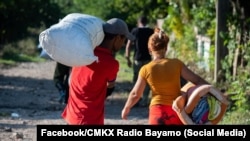 Residentes de Río Cauto evacuados en Las Tunas por inundaciones asociadas al huracán regresan a sus hogares.